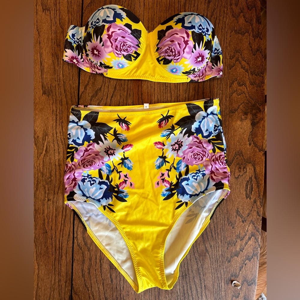 Cupshe bikini never worn